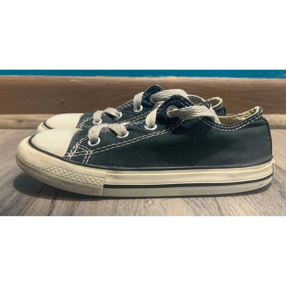 Converse Chuck Taylor All Star Toddler's Size 9 Low Tops Black Sneakers